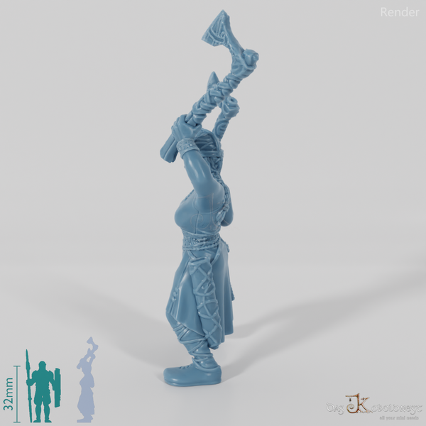 Behelmte Schildmaid mit Einhandäxten 2