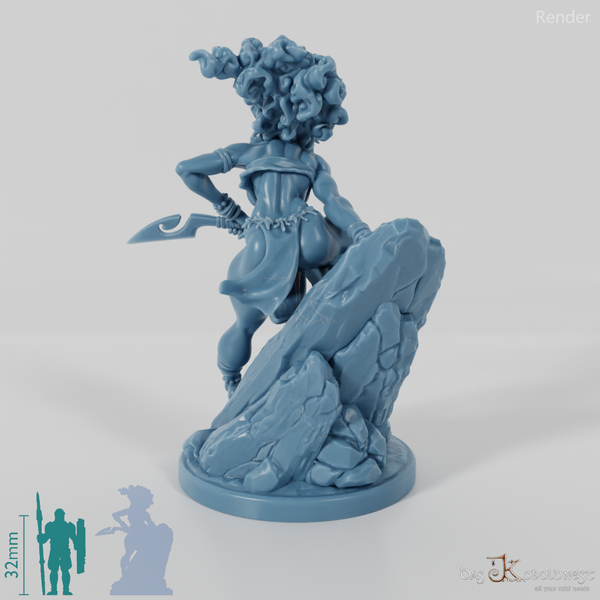 Masina, Maskierte Inselschurkin mit Dolch 01