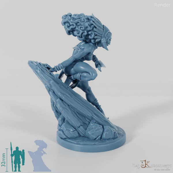 Masina, Maskierte Inselschurkin mit Dolch 01