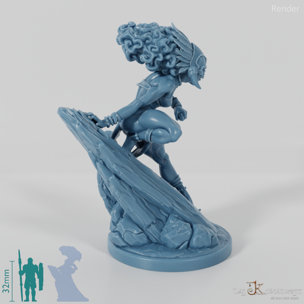 Masina, Maskierte Inselschurkin mit Beil 01