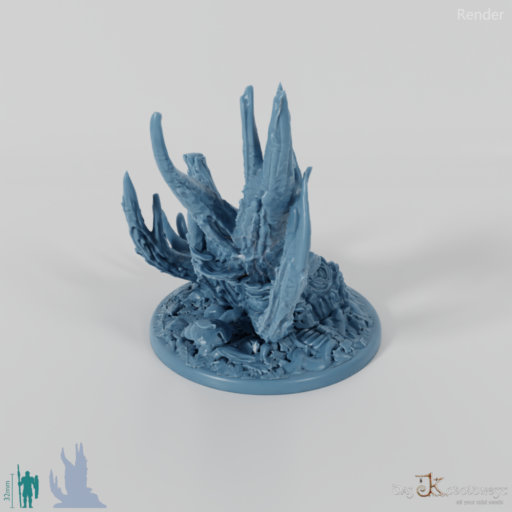 Waldbodenbase mit totem Baum
